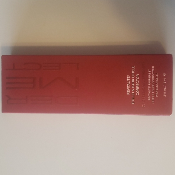 Dermelect Cosmeceuticals Revitalize Professional Eyelid & Dark Circle Corrector - Picture 1 of 4